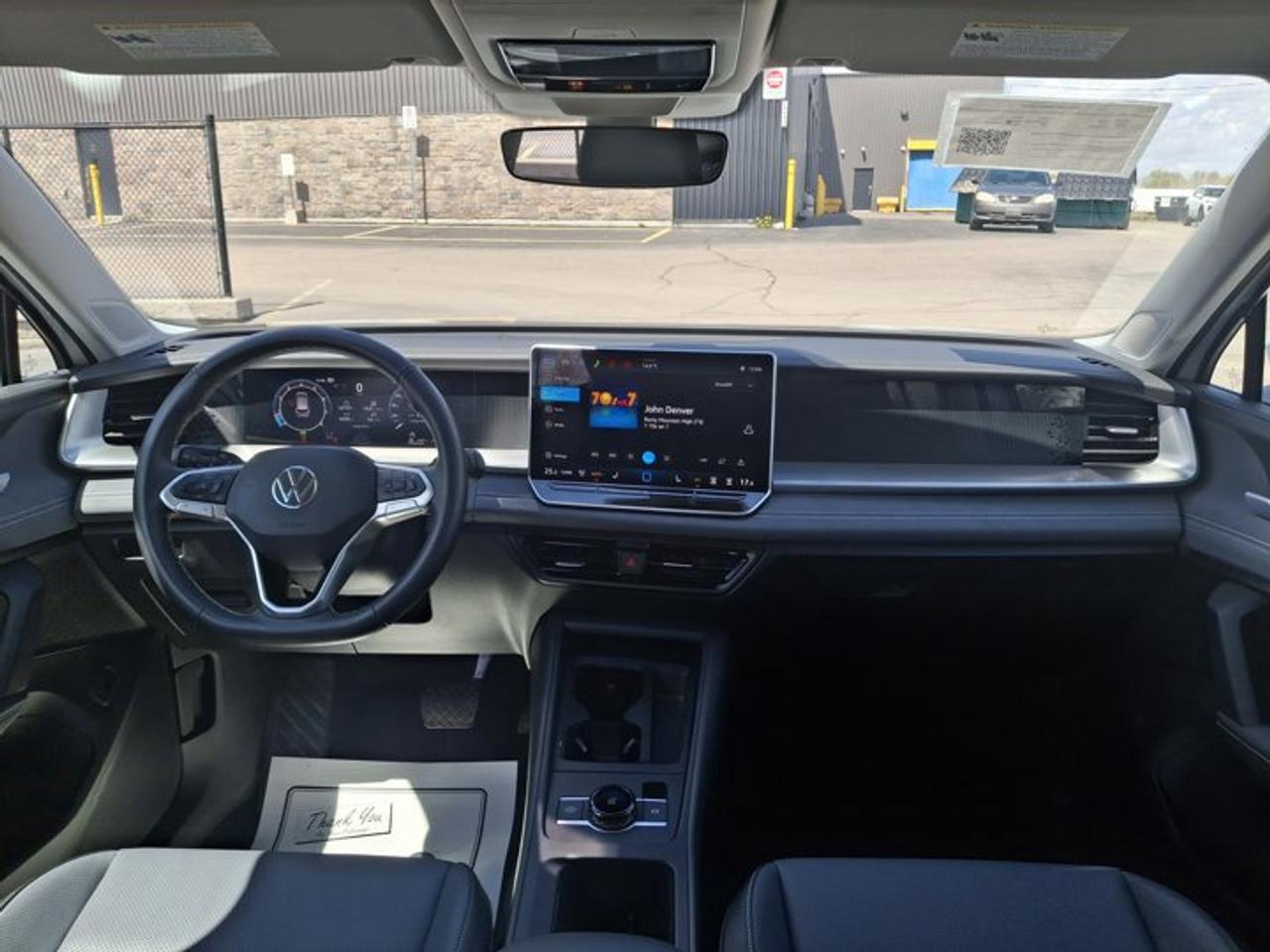 2026 Volkswagen Tiguan Comfortline AWD | Leather | Heated Seats | Remote Start | Wireless Carplay + Android Auto and More ! Photo
