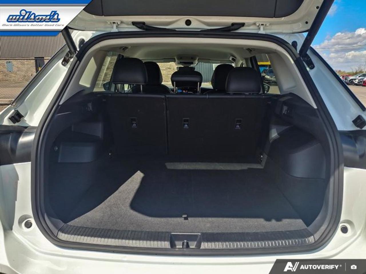 2026 Volkswagen Tiguan Comfortline AWD | Leather | Heated Seats | Remote Start | Wireless Carplay + Android Auto and More ! Photo