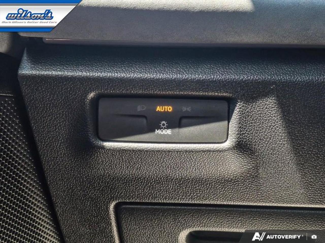 2026 Volkswagen Tiguan Comfortline AWD | Leather | Heated Seats | Remote Start | Wireless Carplay + Android Auto and More ! Photo