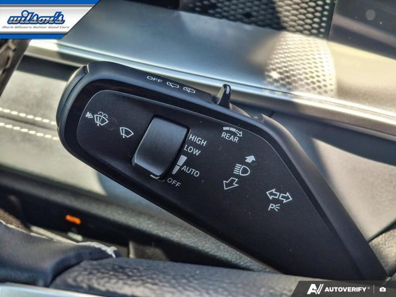 2026 Volkswagen Tiguan Comfortline AWD | Leather | Heated Seats | Remote Start | Wireless Carplay + Android Auto and More ! Photo