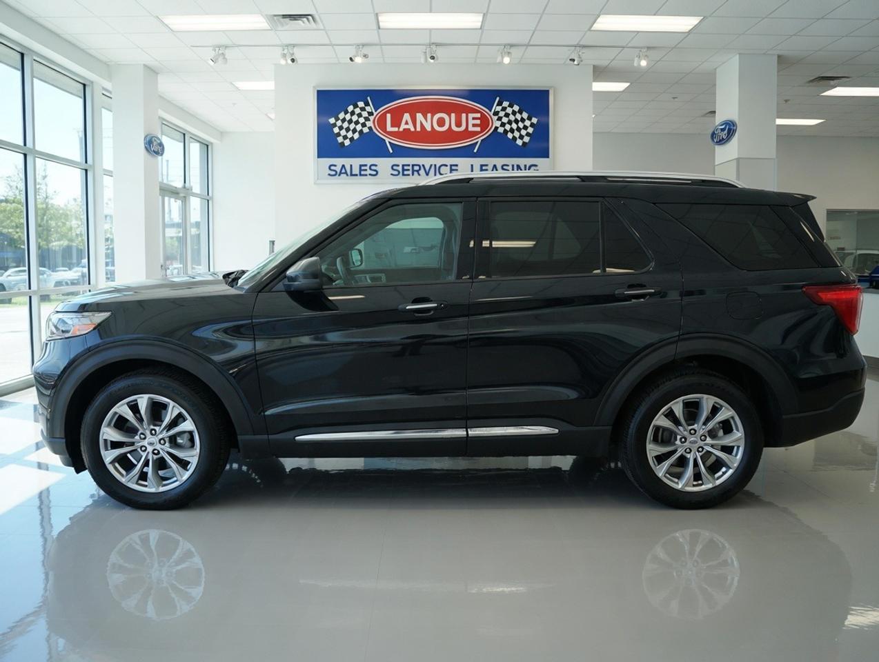 2023 Ford Explorer Limited 4WD Photo