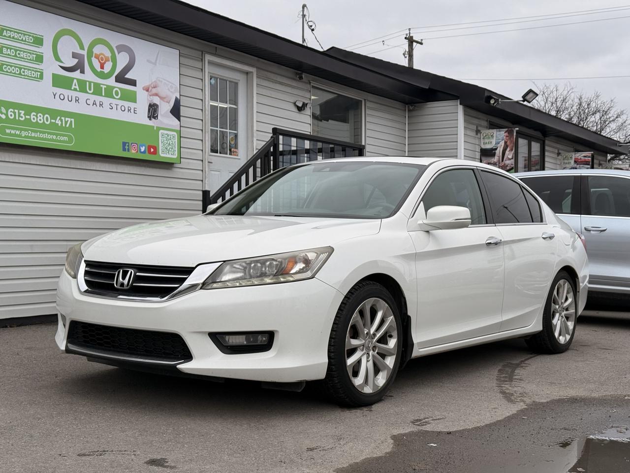 2014 Honda Accord Touring Photo0
