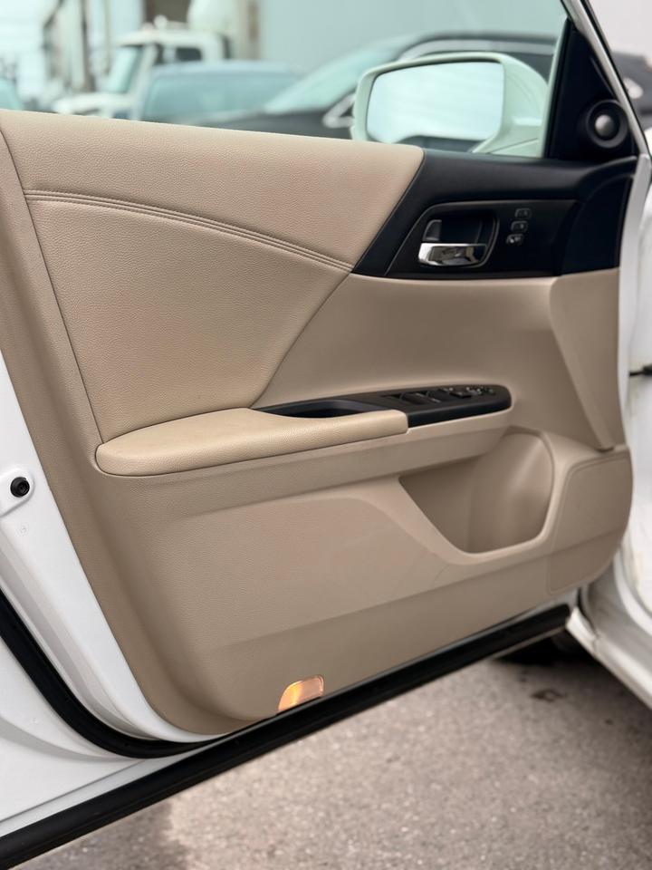 2014 Honda Accord Touring Photo