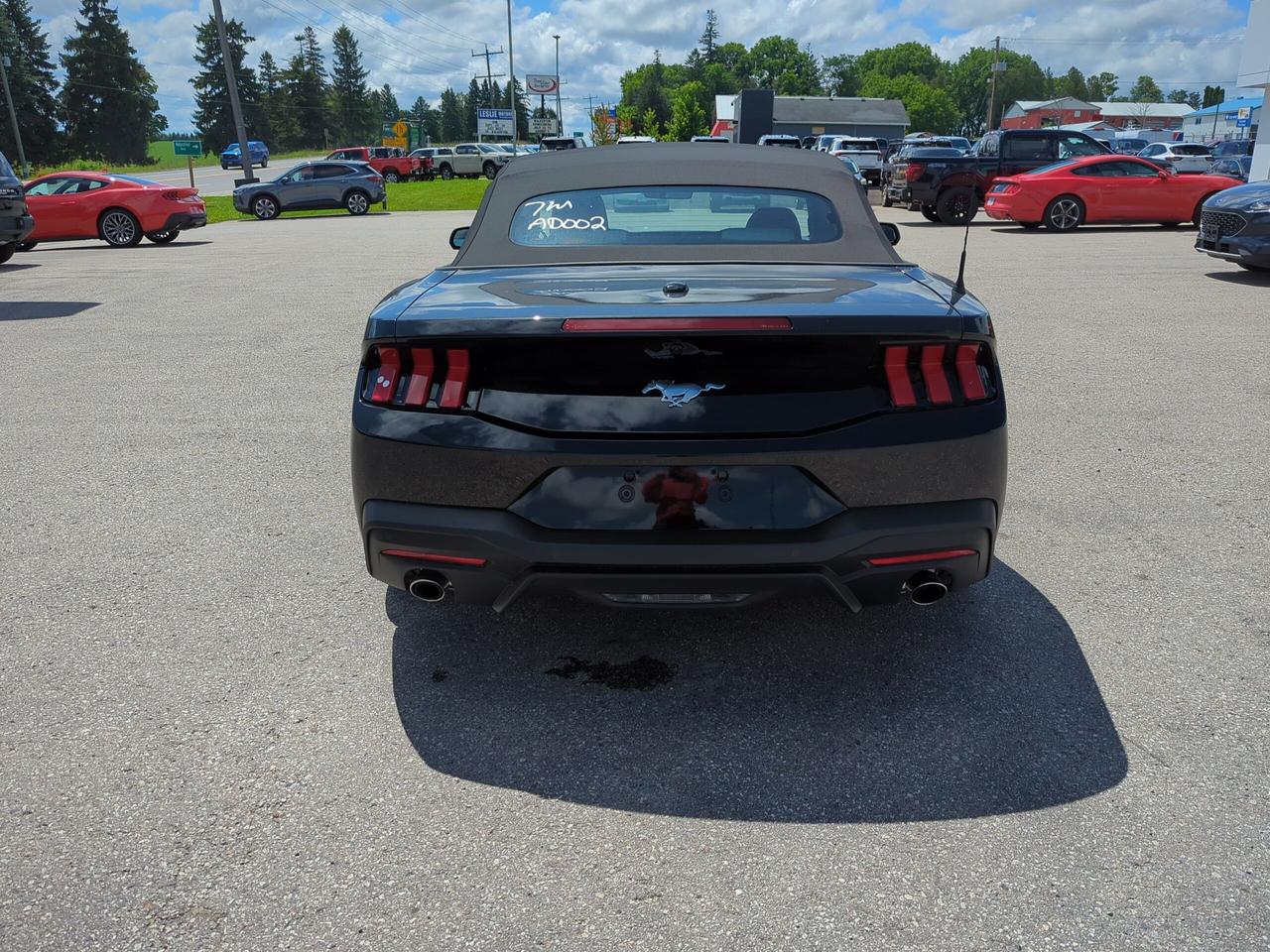 2026 Ford Mustang Premium Convertible Photo4