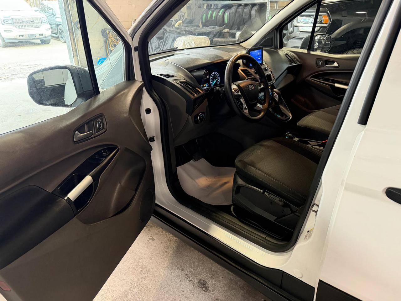 2021 Ford Transit Connect XLT | 4 CYL Photo