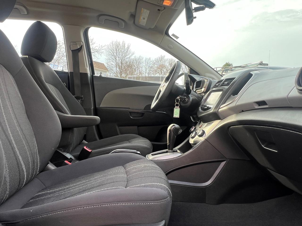 2015 Chevrolet Sonic EXTRA CLEAN-BACK CAM-BLUETOOTH Photo