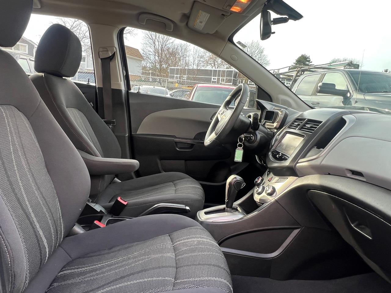 2015 Chevrolet Sonic EXTRA CLEAN-BACK CAM-BLUETOOTH Photo