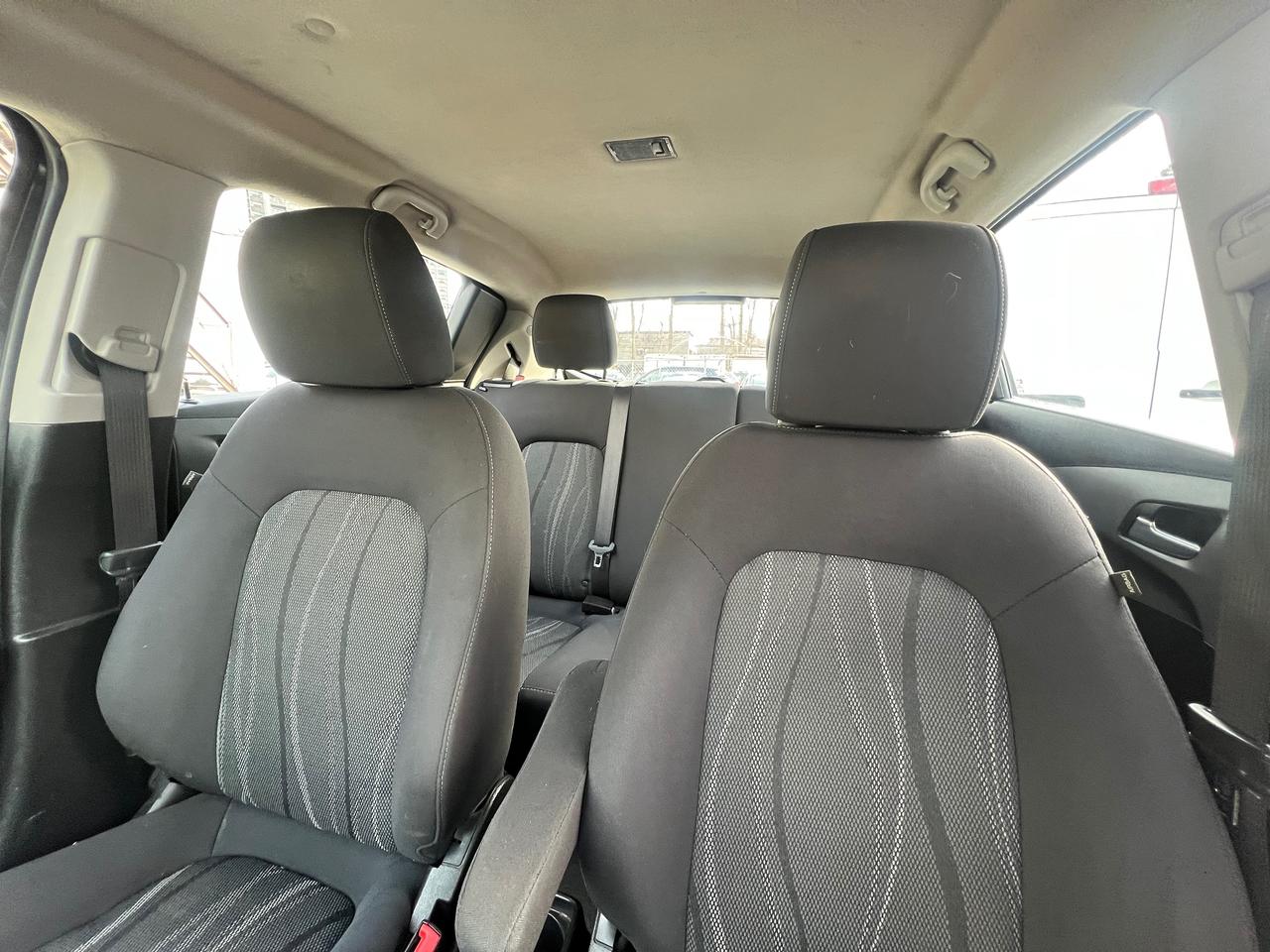 2015 Chevrolet Sonic EXTRA CLEAN-BACK CAM-BLUETOOTH Photo