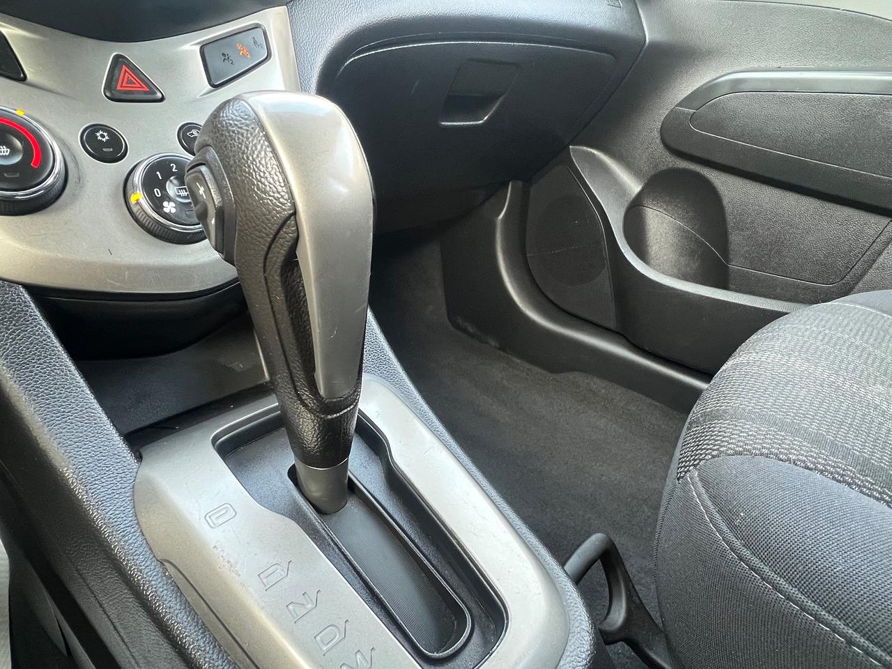 2015 Chevrolet Sonic EXTRA CLEAN-BACK CAM-BLUETOOTH Photo