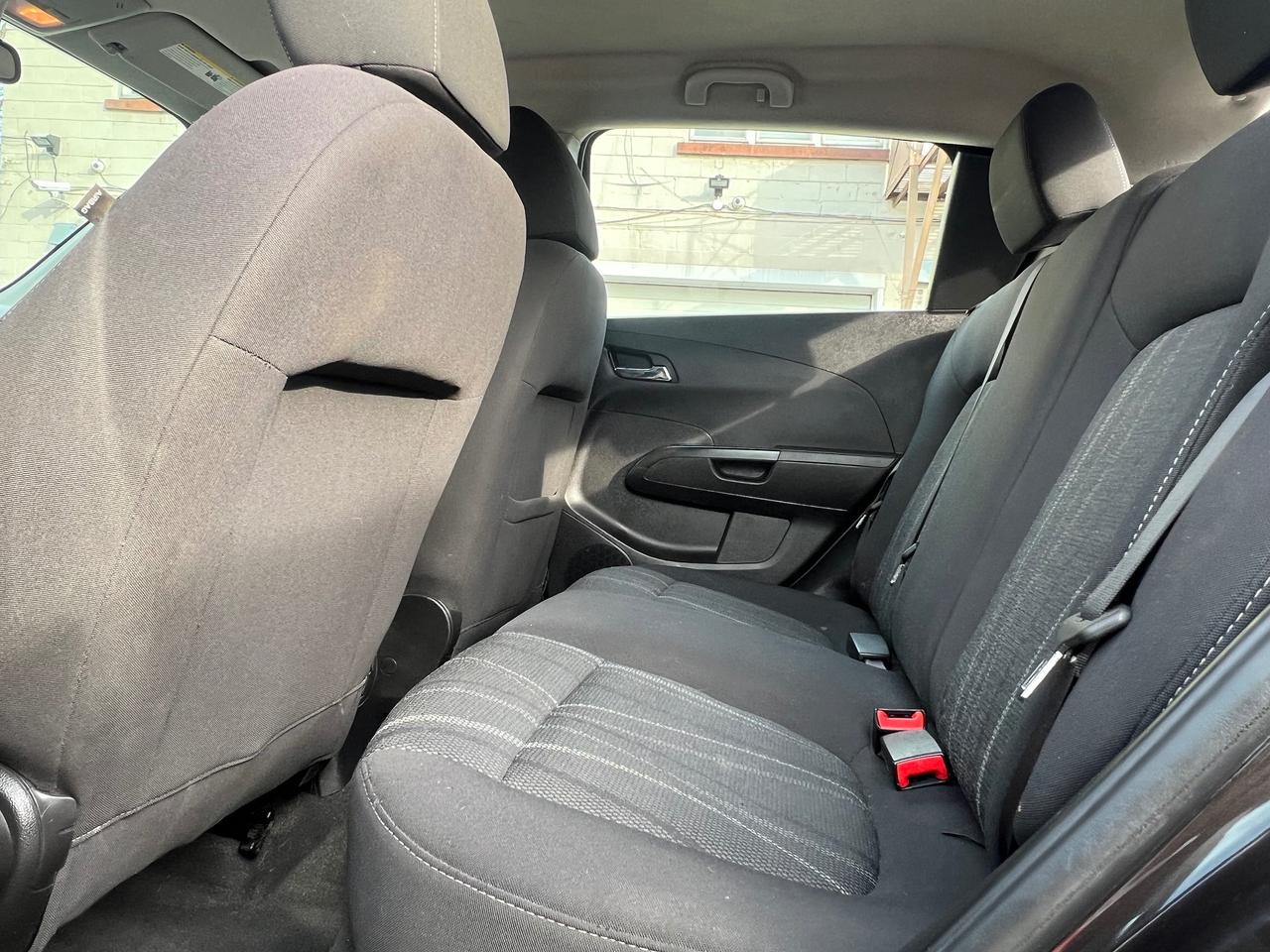 2015 Chevrolet Sonic EXTRA CLEAN-BACK CAM-BLUETOOTH Photo