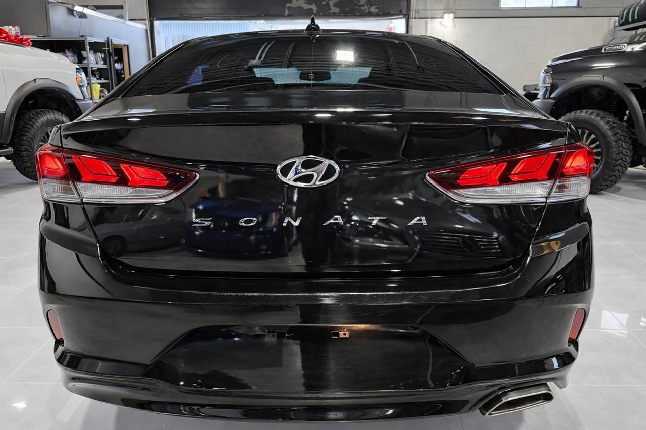 2018 Hyundai Sonata GLS | LEATHER | BACK UP CAM | HEATED SEATS | ALLOY Photo