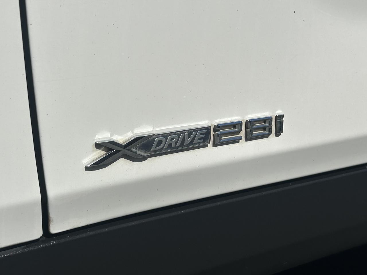 2013 BMW X1 28i Photo