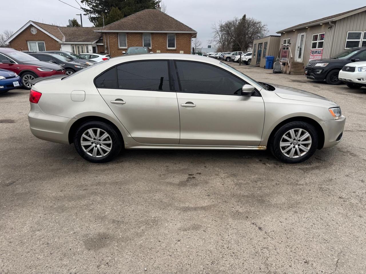 2012 Volkswagen Jetta COMFORTLINE, SEDAN, AUTO, ALLOYS, CERTIFIED Photo