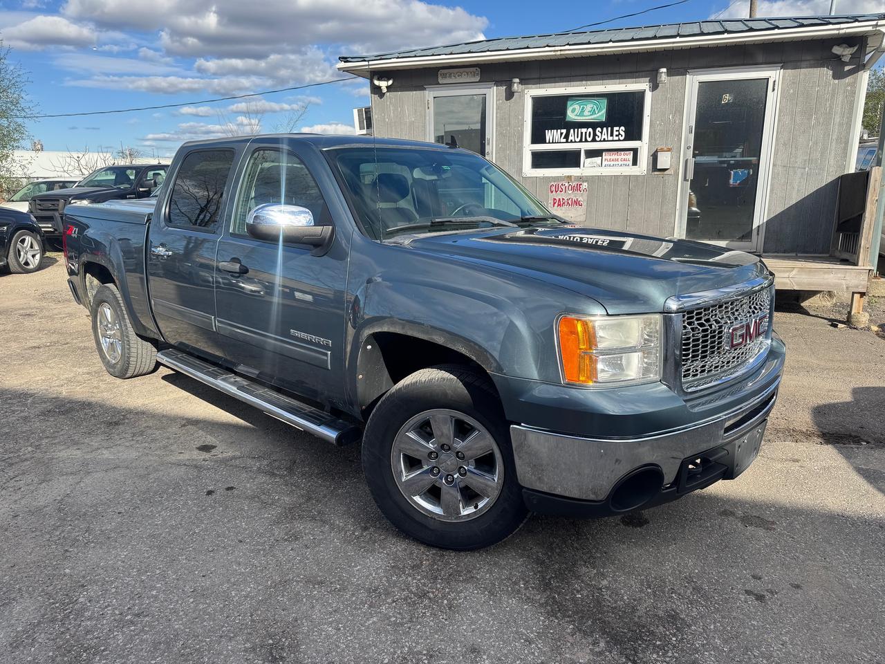 2011 GMC Sierra 1500 SLE Photo