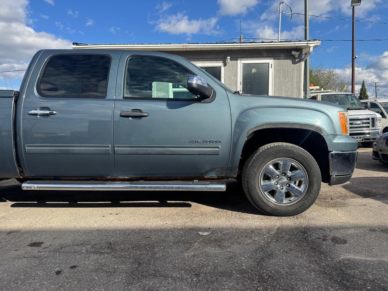 2011 GMC Sierra 1500 SLE Photo