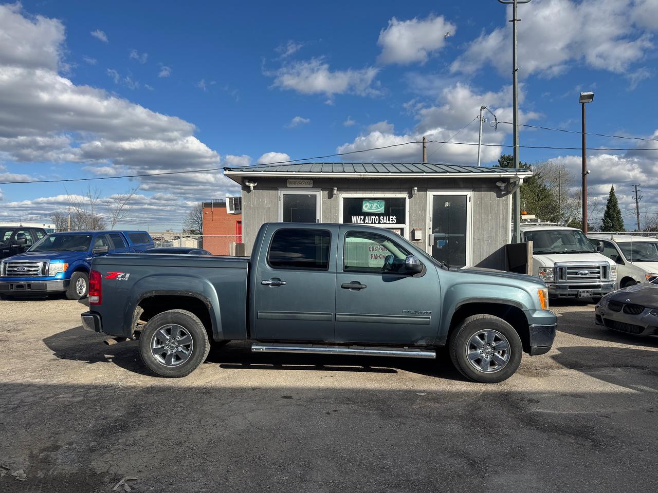 2011 GMC Sierra 1500 SLE Photo