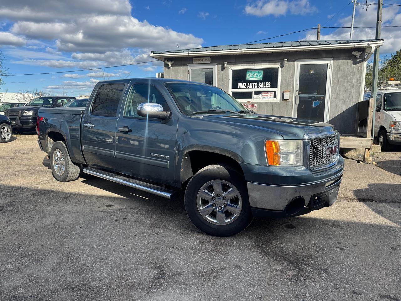 2011 GMC Sierra 1500 SLE Photo