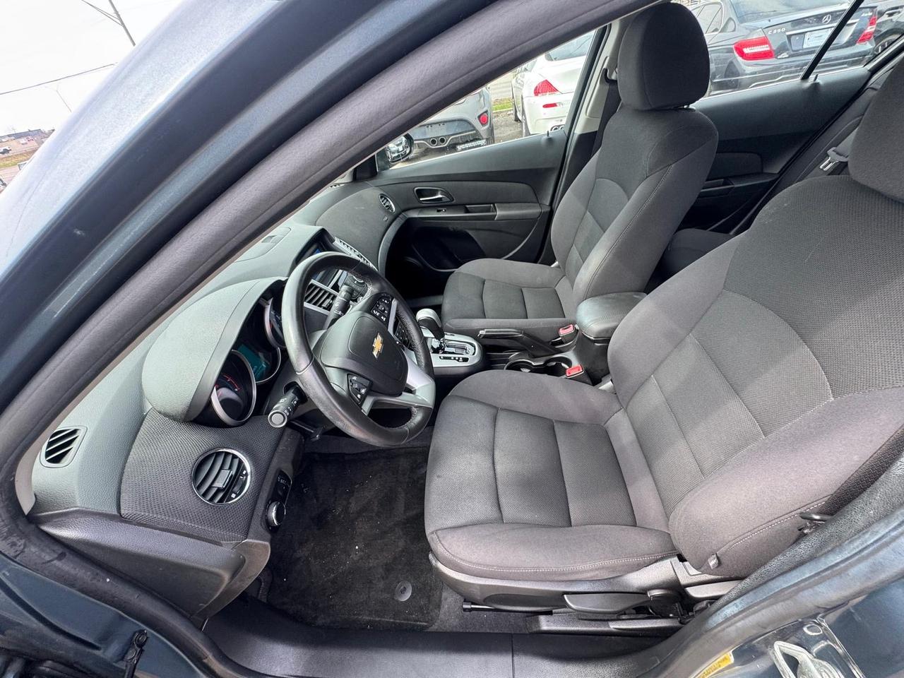 2012 Chevrolet Cruze LT TURBO, 4 CYL, ONLY 119KMS, AUTO, CERTIFIED Photo