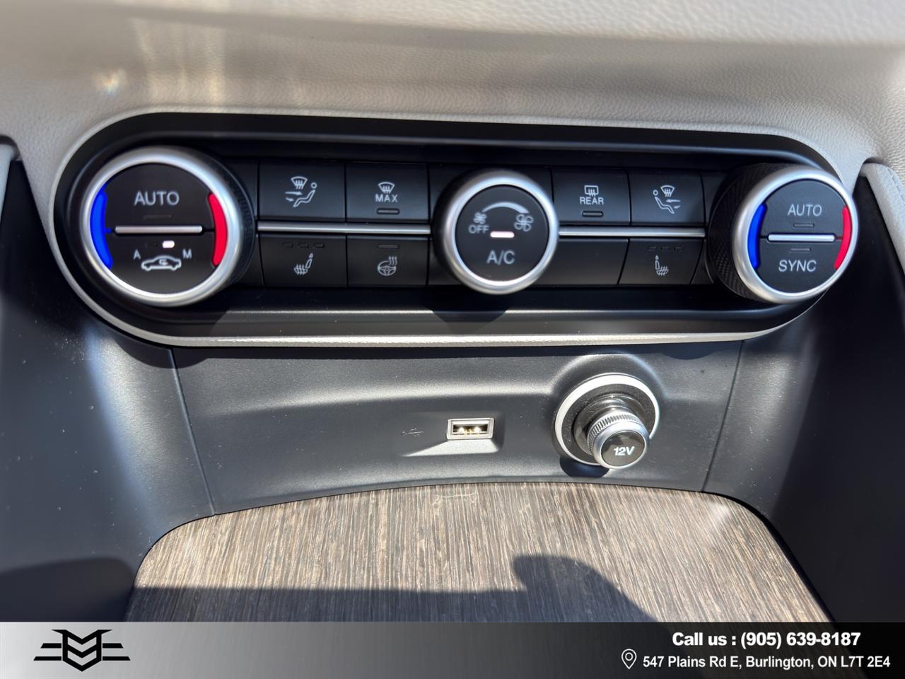 2021 Alfa Romeo Stelvio Ti AWD - ONE OWNER - NAVIGATION !!! Photo