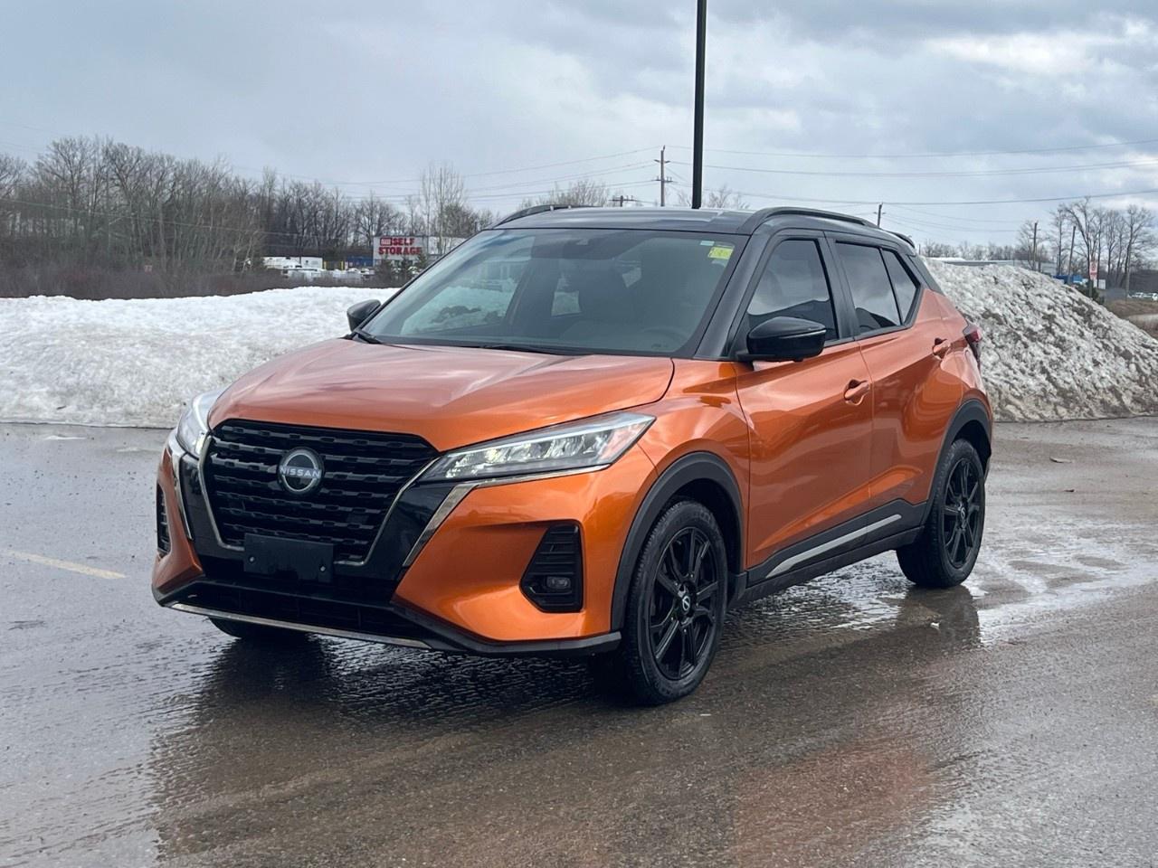 2023 Nissan Kicks SR FWD Photo2