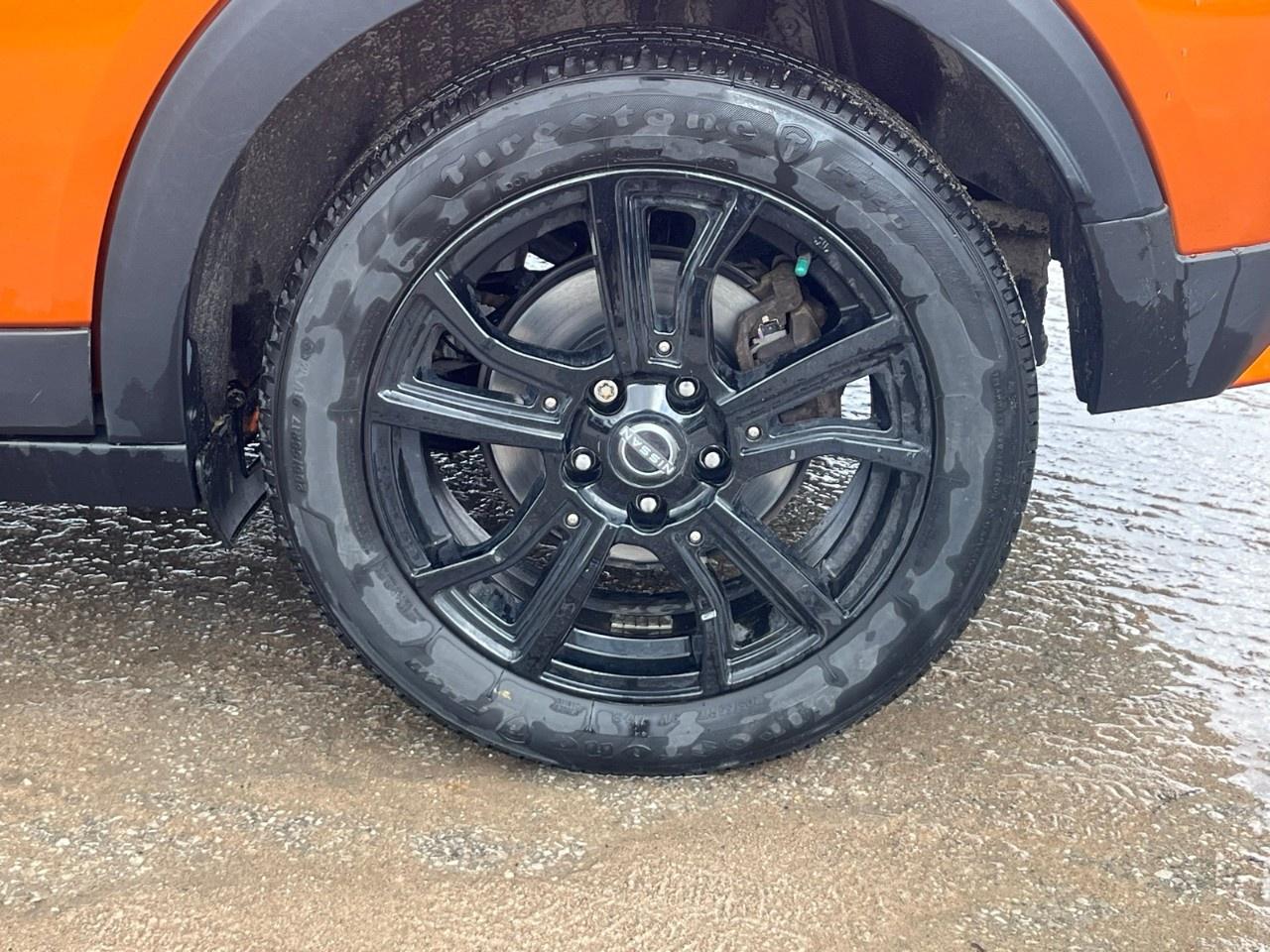 2023 Nissan Kicks SR FWD Photo