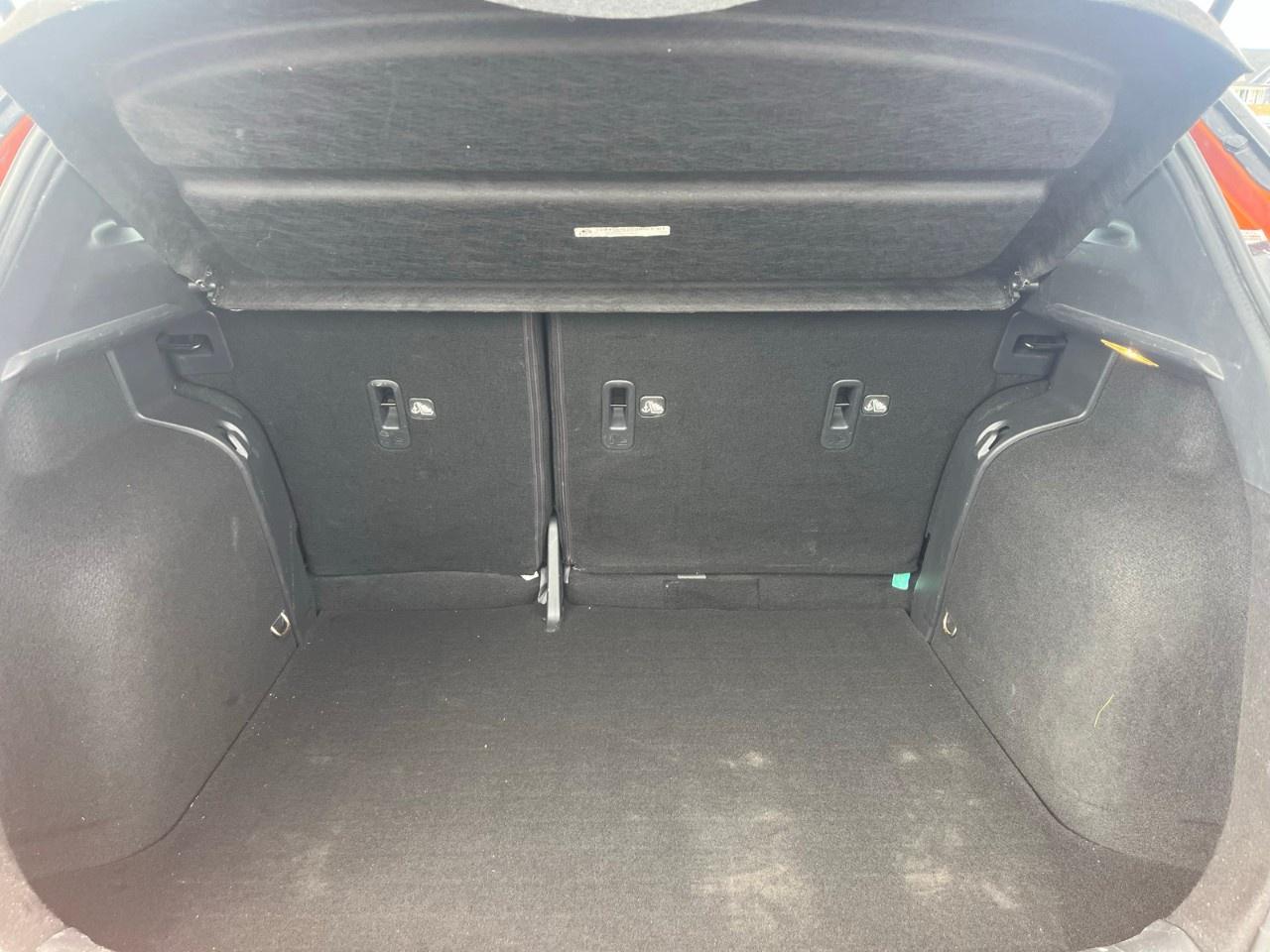 2023 Nissan Kicks SR FWD Photo