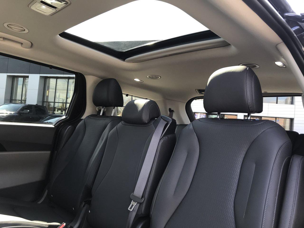 2026 Kia Carnival SX Pkg. Photo