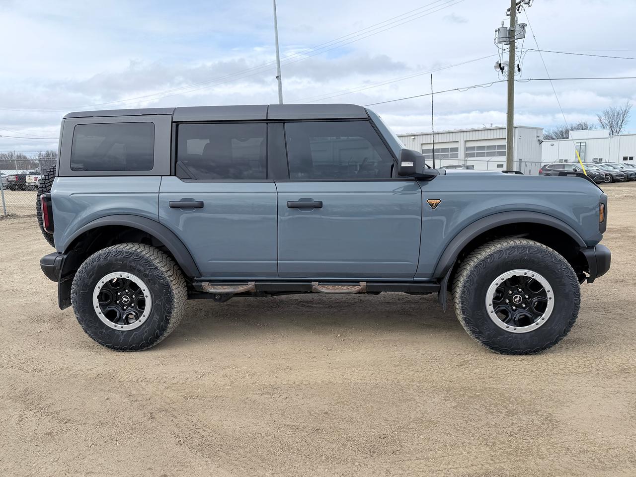 2023 Ford Bronco Badlands Photo2