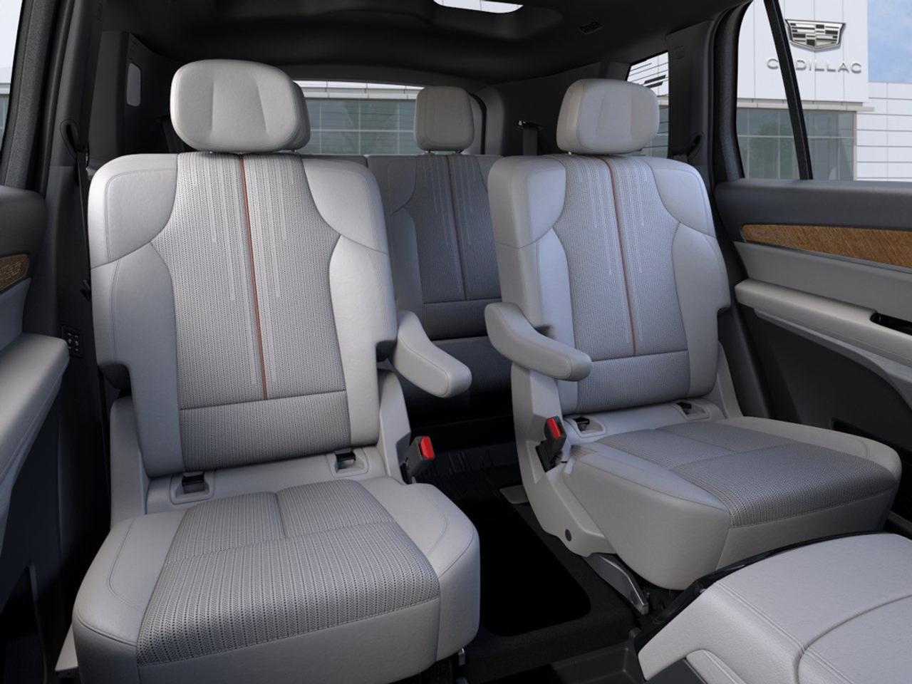 2026 Cadillac VISTIQ Luxury  VISTIQ, 6 SEATER, AWD, SPORT Photo