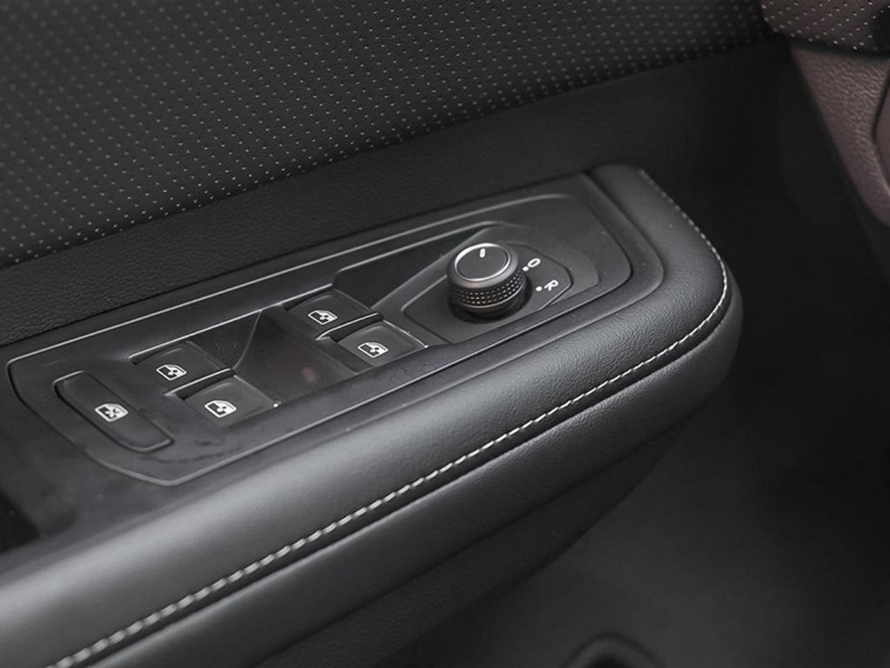 2026 Volkswagen Atlas Highline  - Sunroof -  Navigation Photo