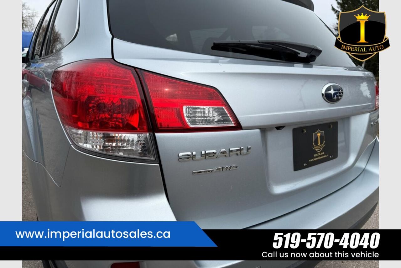 2013 Subaru Outback Limited*ONE OWNER Photo