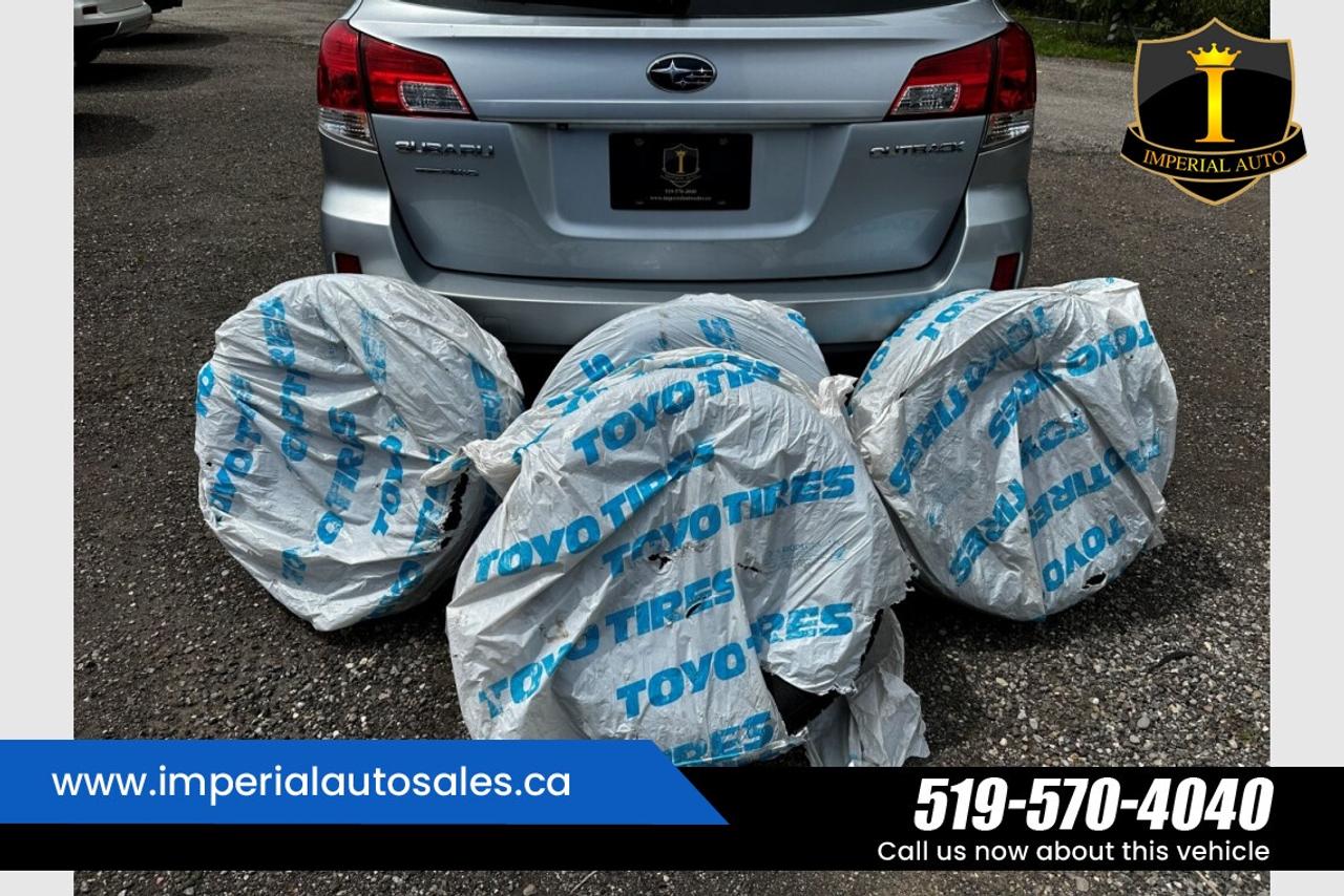 2013 Subaru Outback Limited*ONE OWNER Photo