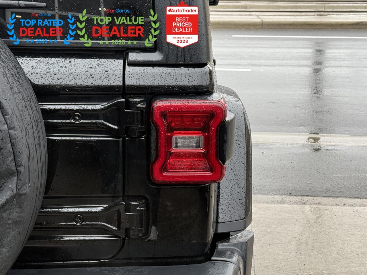 2019 Jeep Wrangler UNLIMITED SAHARA | ONE OWNER | LOADED Photo