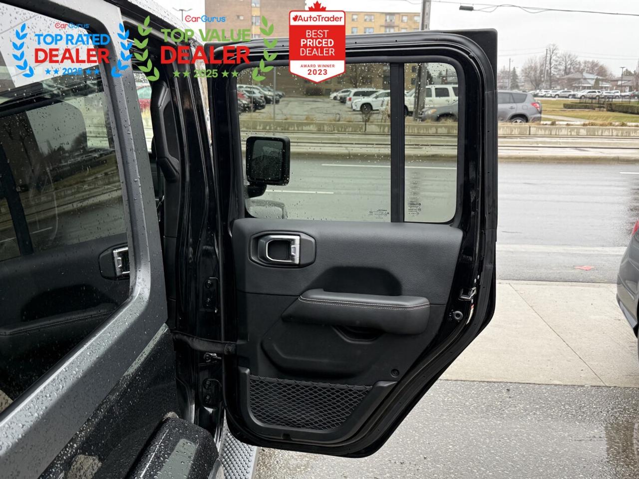 2019 Jeep Wrangler UNLIMITED SAHARA | ONE OWNER | LOADED Photo