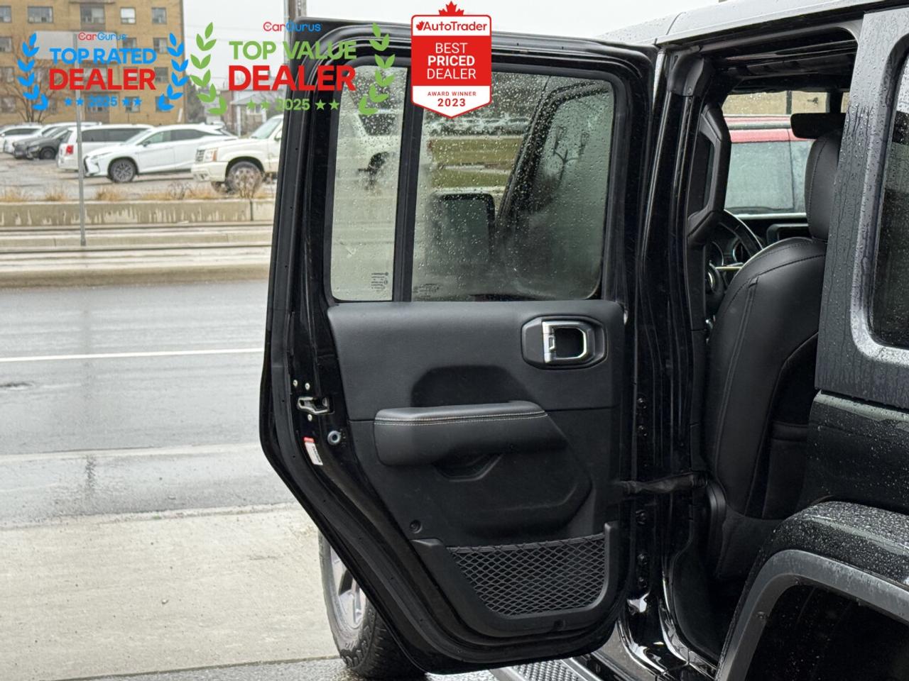 2019 Jeep Wrangler UNLIMITED SAHARA | ONE OWNER | LOADED Photo