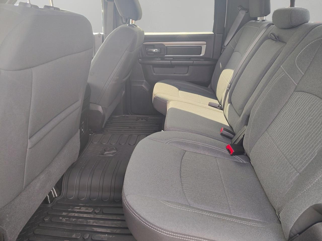 2023 RAM 1500 Classic WARLOCK Photo