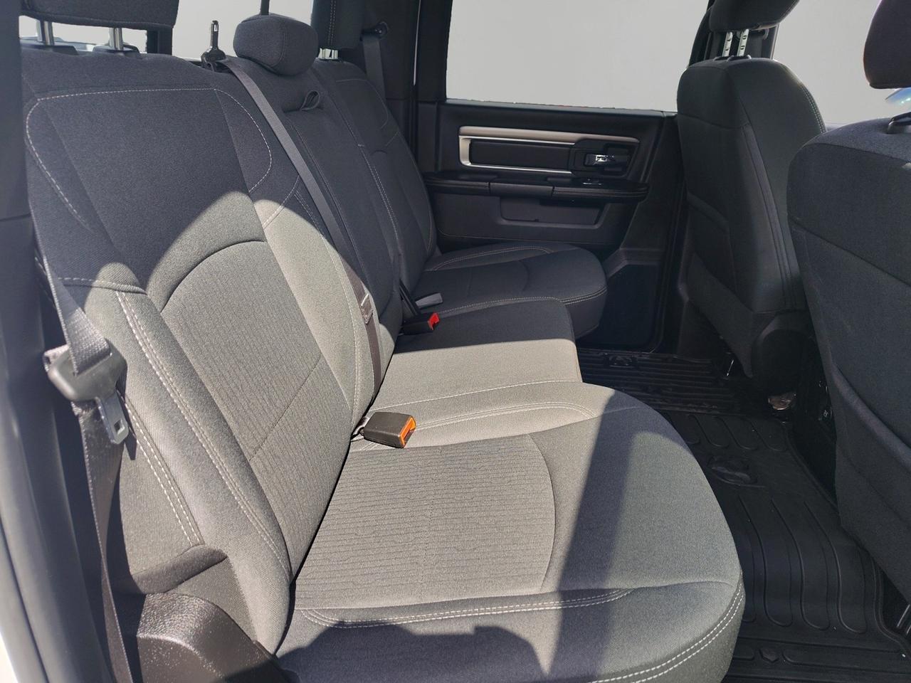 2023 RAM 1500 Classic WARLOCK Photo