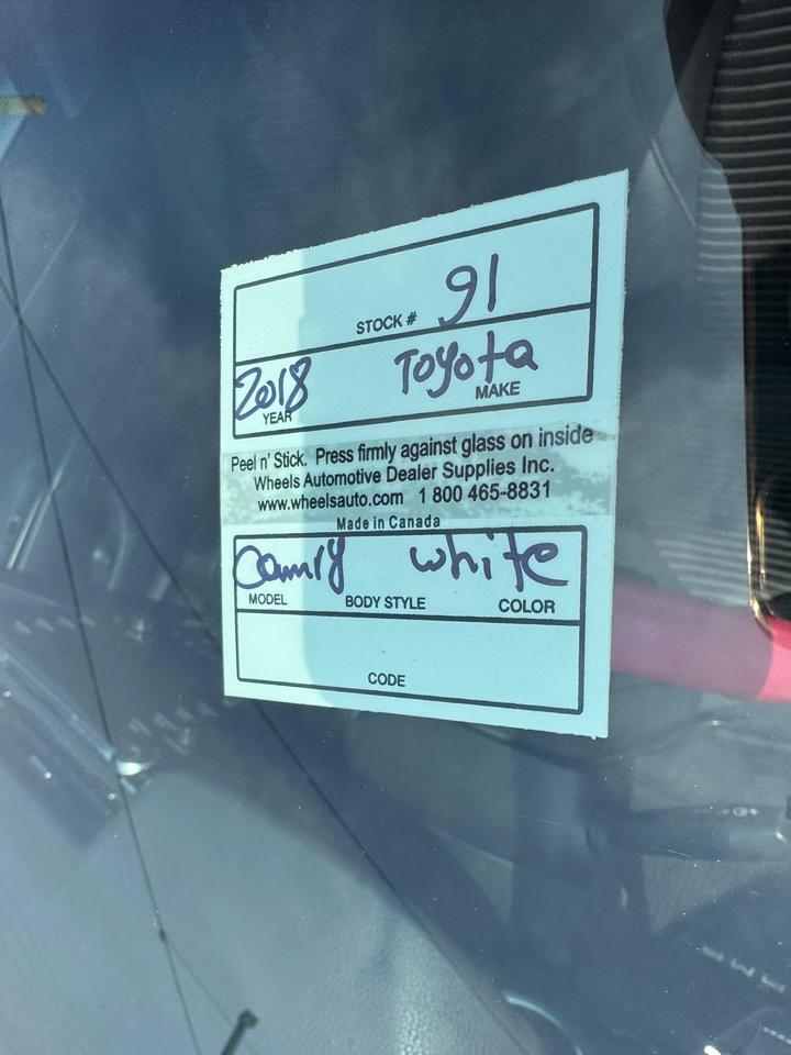 2018 Toyota Camry SE, WELL MAINTAINED, LEATHER, CERTIFIED Photo