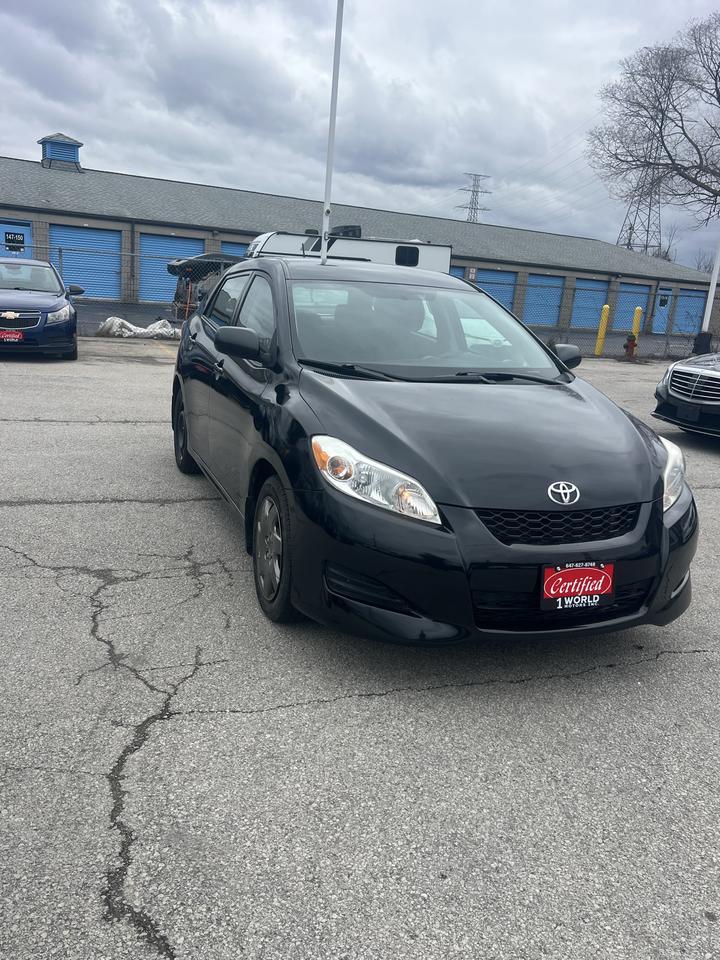 2014 Toyota Matrix  Photo2