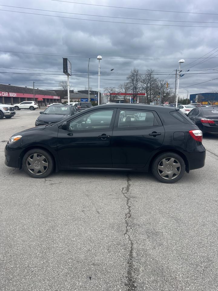 2014 Toyota Matrix  Photo3