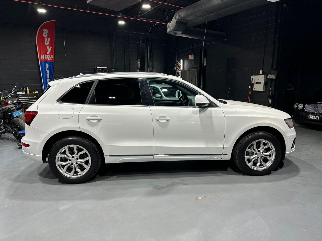 2013 Audi Q5 2.0L Premium Photo2