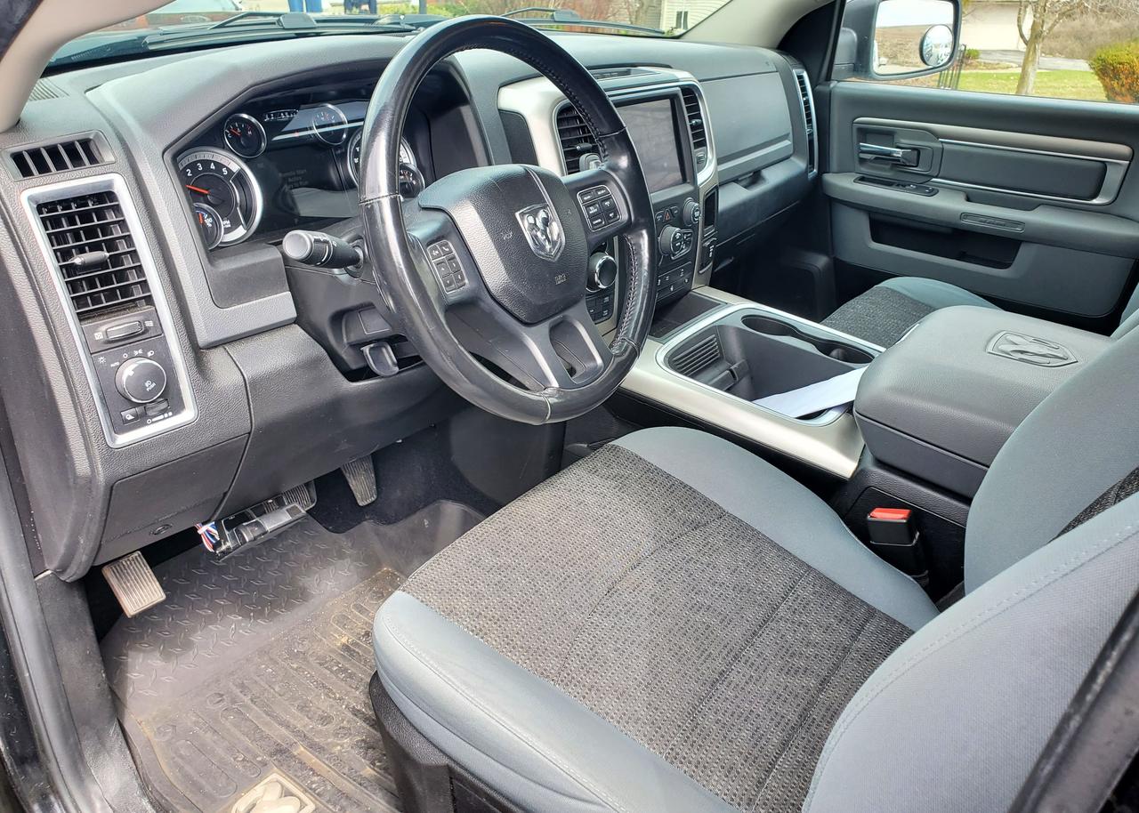 2019 RAM 1500 Classic SLT - 1 Year Waranty Included Photo