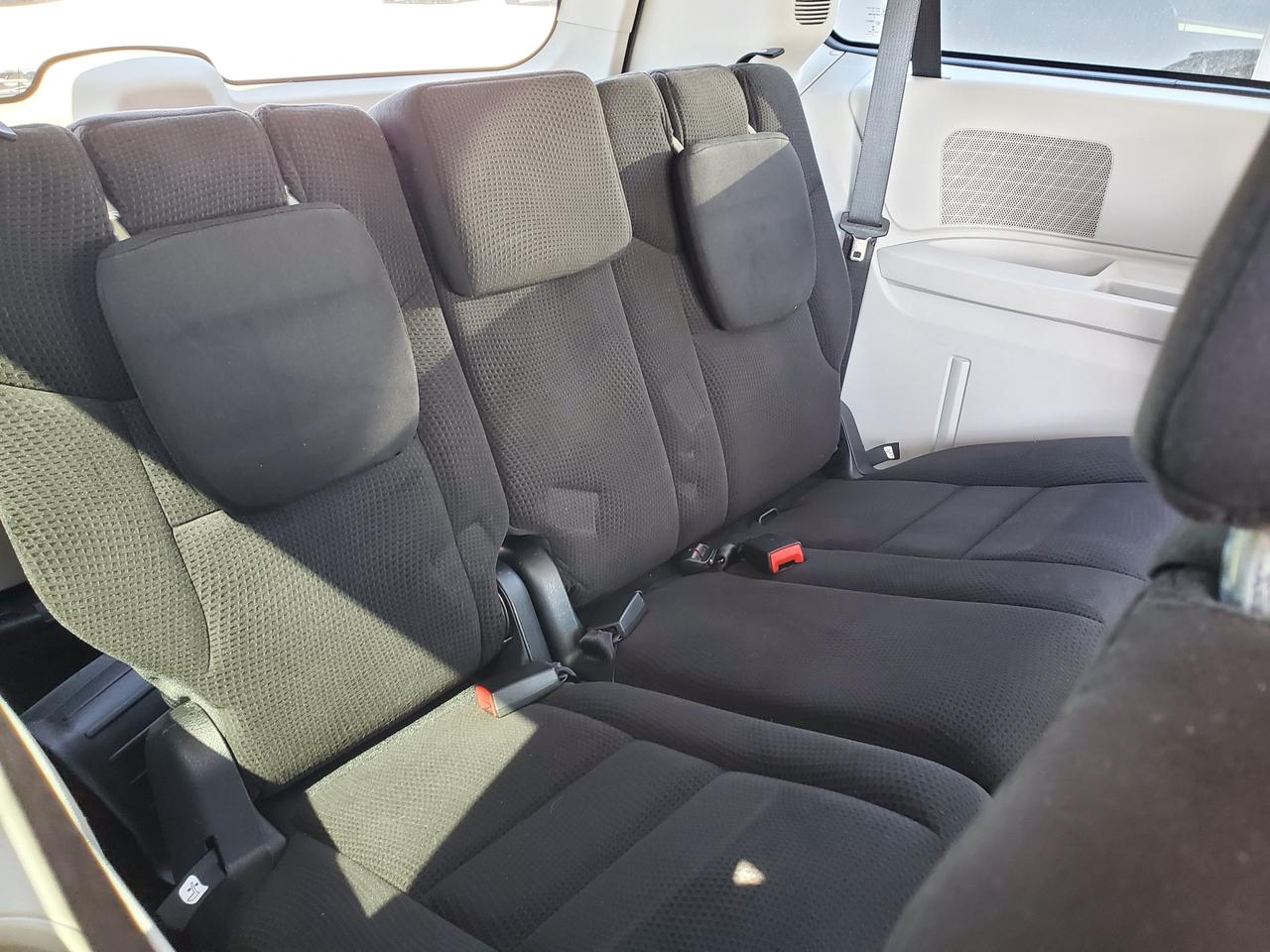 2015 Dodge Grand Caravan SXT Photo