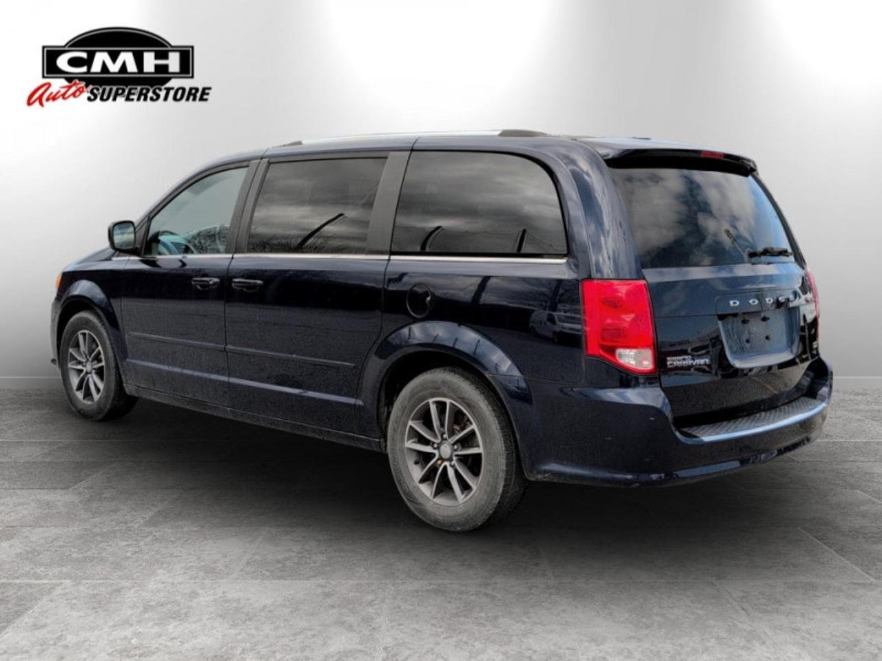 2016 Dodge Grand Caravan SXT Photo