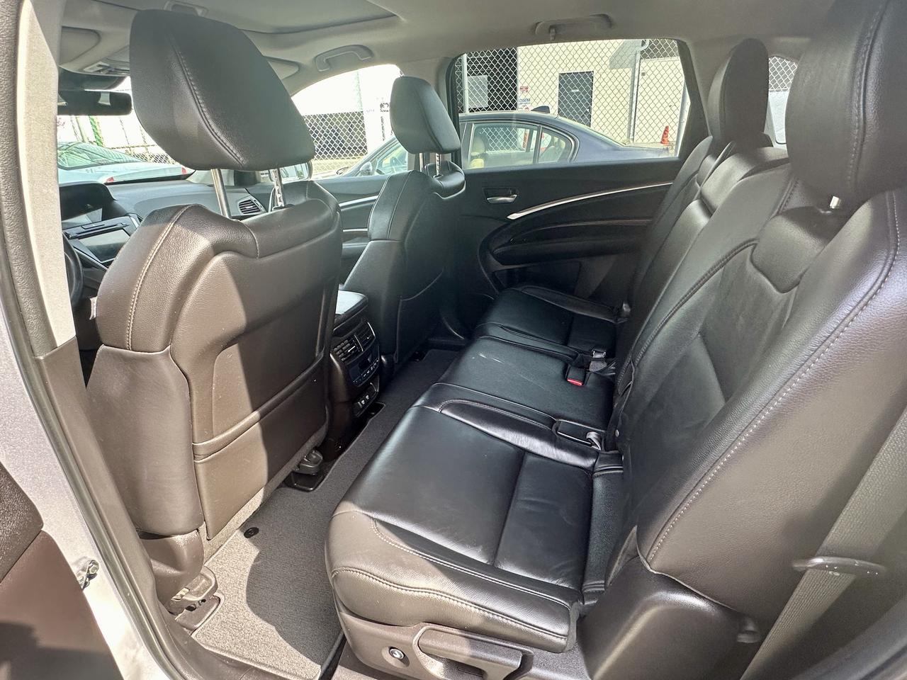 2017 Acura MDX SH-AWD 4dr Nav Pkg - Photo #9