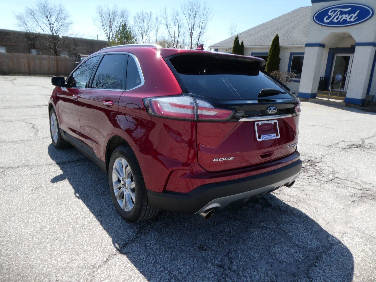 2019 Ford Edge Titanium | Heated Seats | Nav | Backup Cam | Photo