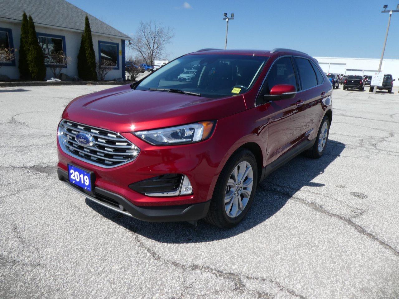 2019 Ford Edge Titanium | Heated Seats | Nav | Backup Cam | Photo