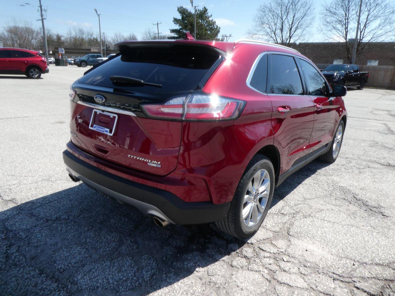 2019 Ford Edge Titanium | Heated Seats | Nav | Backup Cam | Photo
