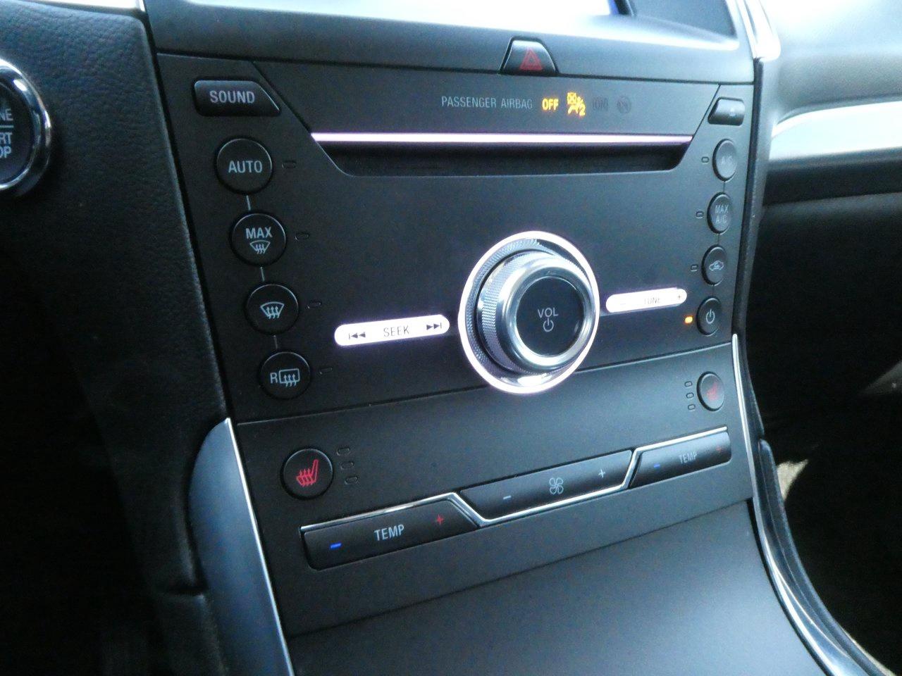 2019 Ford Edge Titanium | Heated Seats | Nav | Backup Cam | Photo