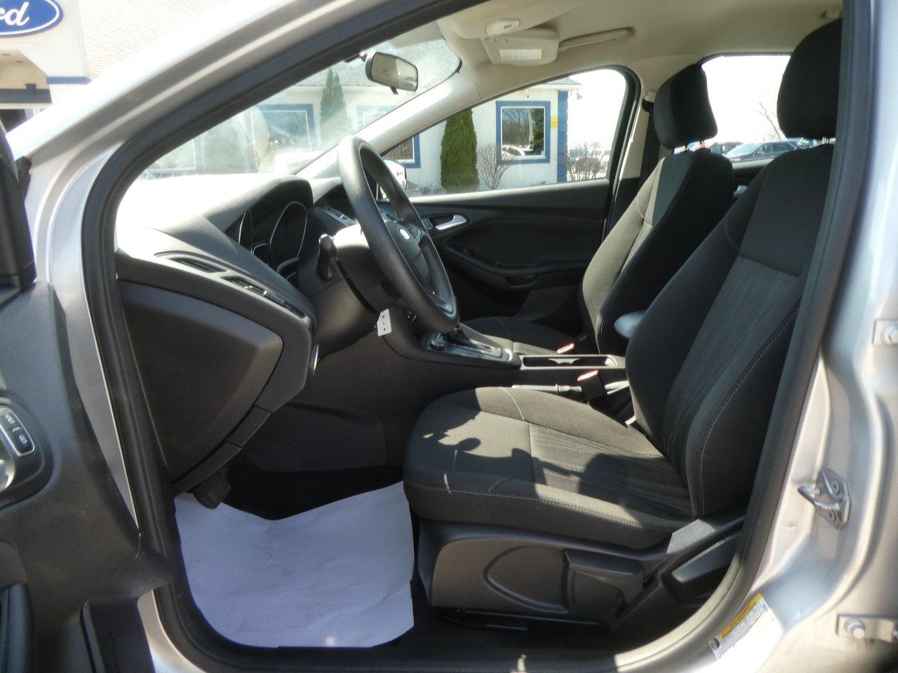2017 Ford Focus SE | Backup Cam | Cruise Control | Photo